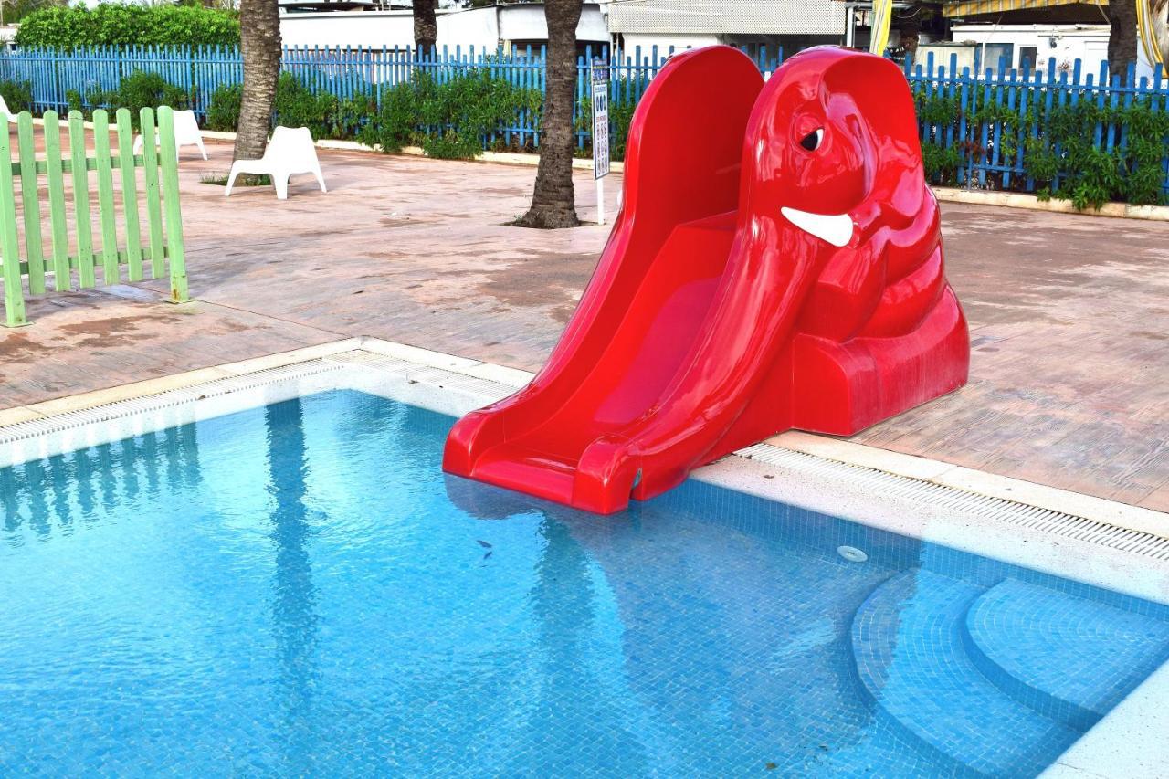 Casita Movil En Camping De La Manga Hotel Eksteriør billede